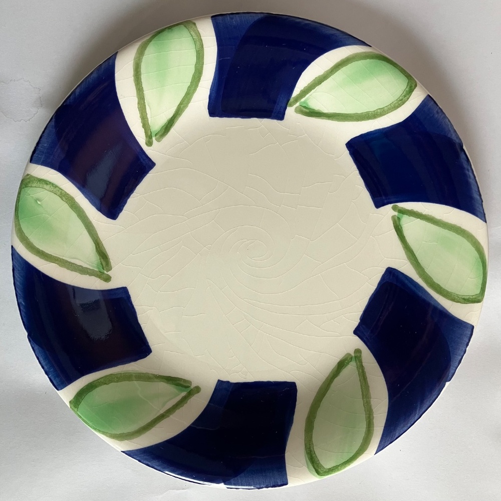 Plates - Picture 2 of 10